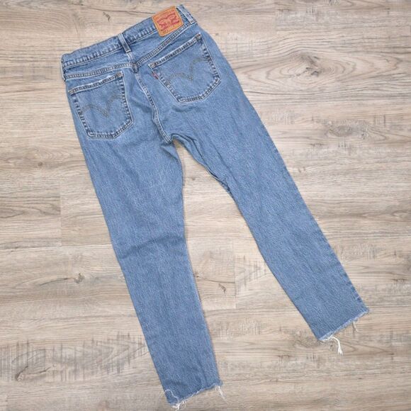 Levi's 501 High Rise Vintage Style Rugged Denim Light Wash Jeans Size 28 - Picture 6 of 9